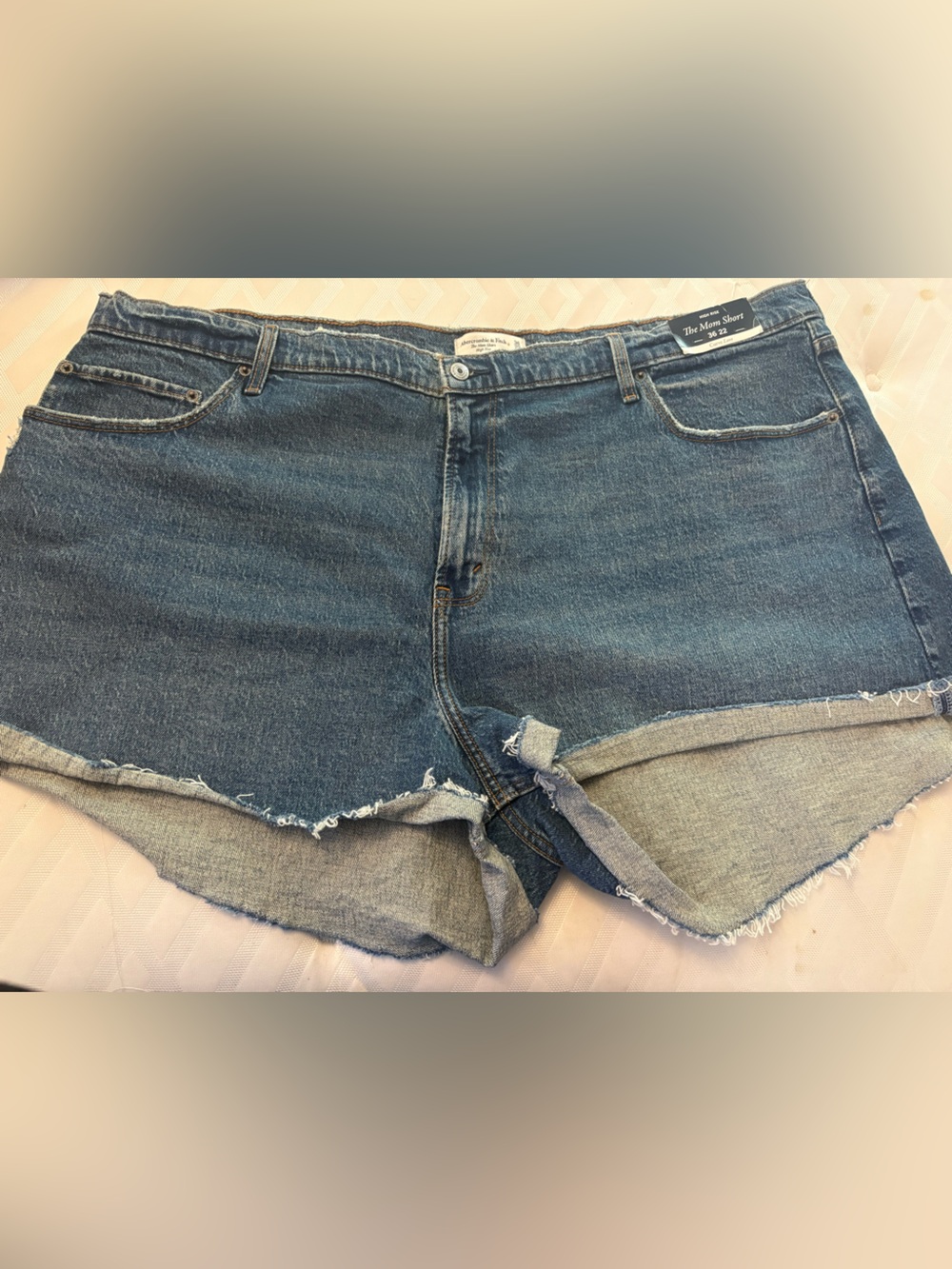 Bundle 2 for $30. NWT Abercrombie & Fitch Blue Frayed Hem Mom Shorts. Size 22.